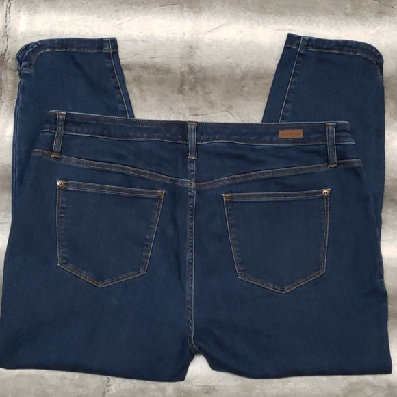 Lila Ryan  Jean's 20w - Picture 5 of 8